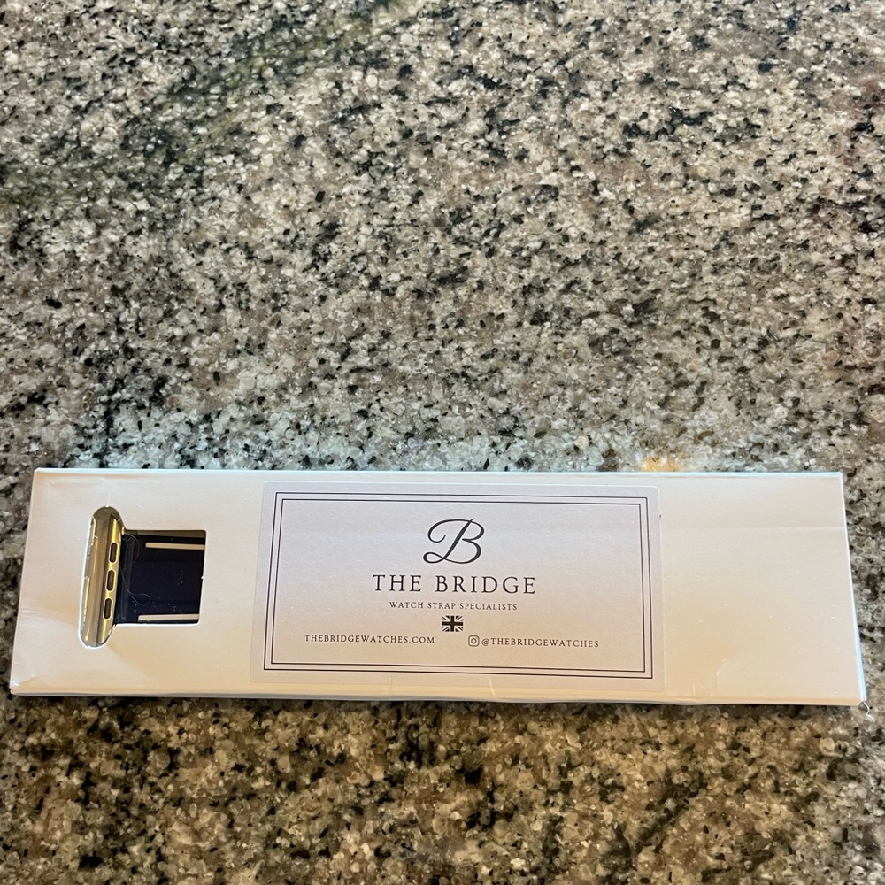 NEVER USED The Bridge Apple Watch Band